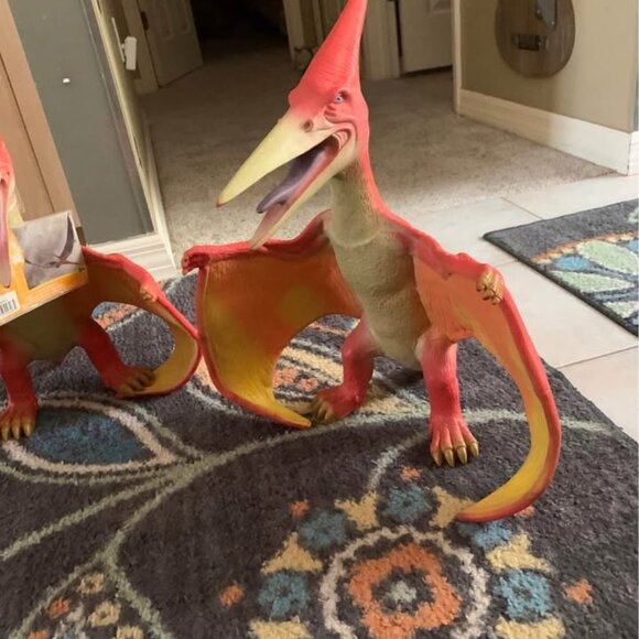 Animal planet toys are us educational, rubber, pterodactyl dinosaur - Picture 1 of 10